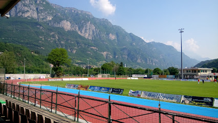 Rissa Tra Giocatori E Dirigenti Arbitro Donna Sospende La Partita E