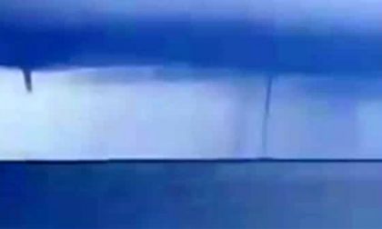 Due trombe d’aria in mare davanti a Imperia: l’impressionante video