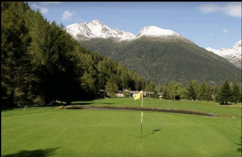 Ponte, patria del….golf, 250 giocatori per fare buca a 1500 metri circondati da vette e panorami, boom di appassionati