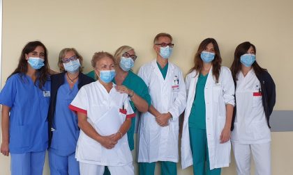 Neonato finisce nell’intestino della mamma, salvo per miracolo