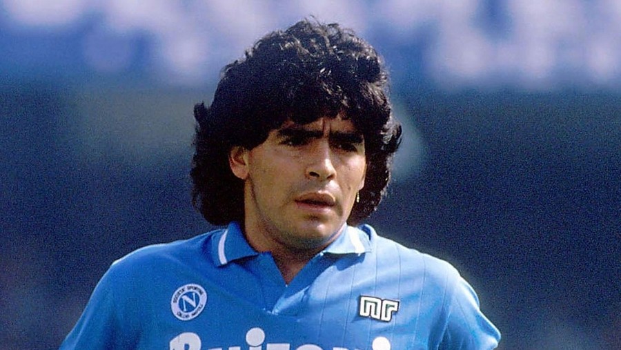 La Mano de Dios è tornata da Dio. E’ morto Diego Armando Maradona