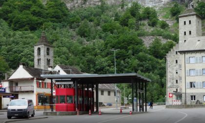 Non potete proprio fare a meno di sciare? In Svizzera si arriva senza controlli