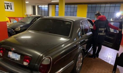 40 anni di evasione totale: aveva nel garage dieci Ferrari e dichiarava un reddito di 300 euro al mese
