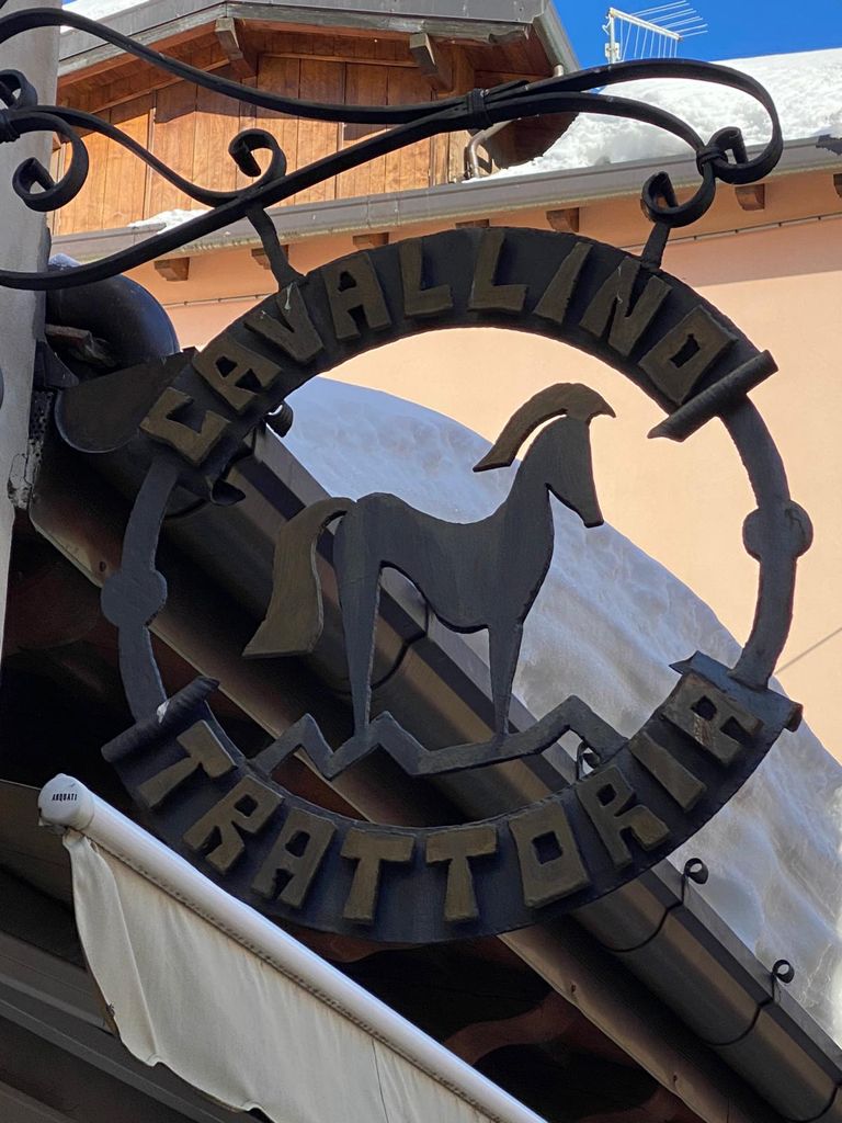 La Trattoria Cavallino e i suoi 70 anni di storia, da mamma Bambina ai quattro figli e i nipoti: “Abbiamo tra le mani un’importante eredità”