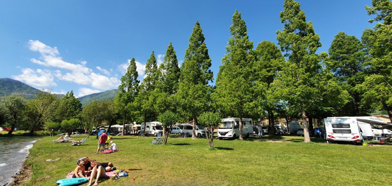 Carlo, Luca, Gloria e Laura, quattro fratelli e un camping: “Ci sembra di lavorare ogni giorno nel giardino di casa”