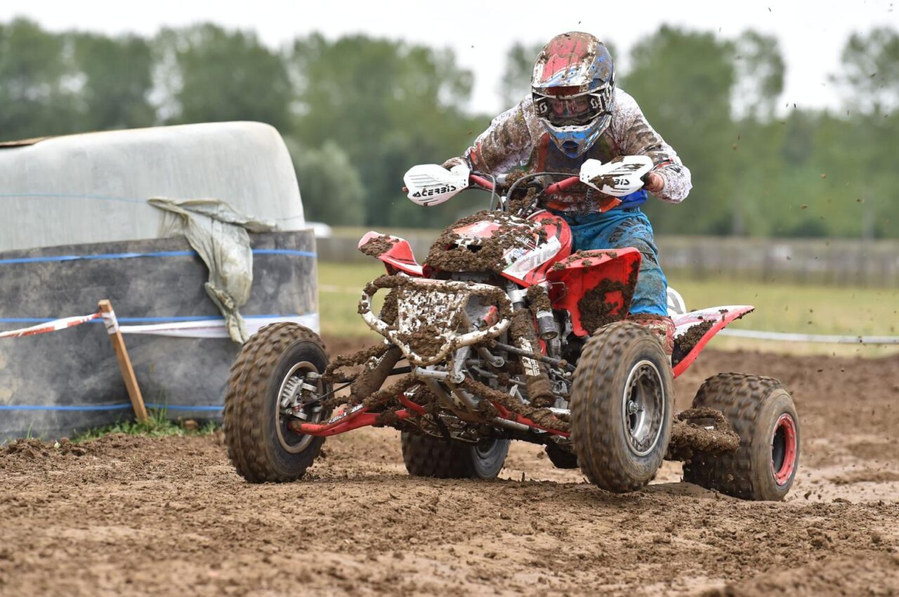 Beatrice Grola e la passione per i motori: “Sono nata in mezzo ai quad, ho sempre seguito mio papà e ora punto al Mondiale in Francia”