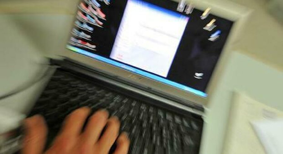 Adescavano minorenni online: condannata coppia camuna