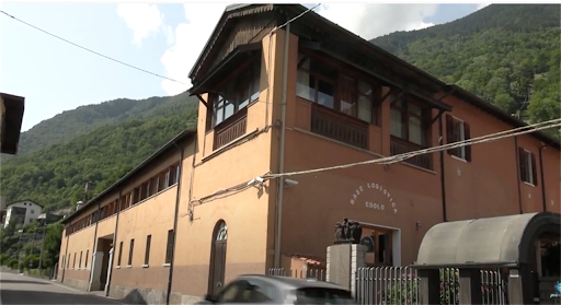 I piccoli profughi afgani frequentano la scuola di Edolo,rete di solidarietà per comprare materiale scolastico