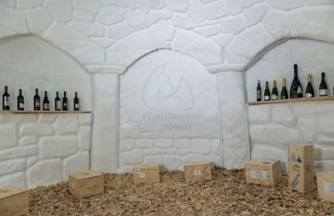 Una cantina-igloo a 2.000 metri per invecchiare le 200 migliori bottiglie camune