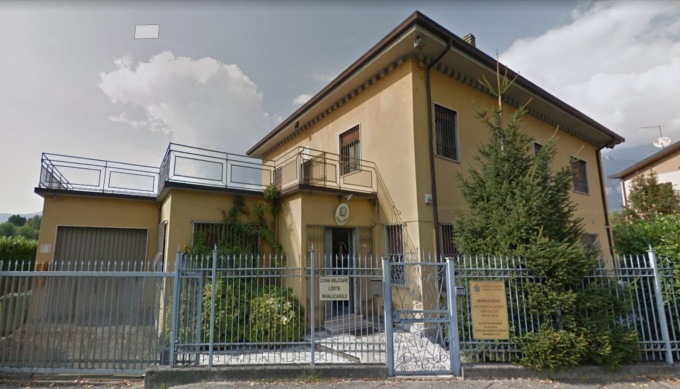 Laura e la tesi sulla ‘casa della solidarietà’ per gli Ucraini. La caserma ora è vuota, il sindaco: “Pensiamo a che futuro dare all’edificio”