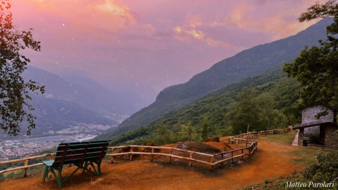 SELLERO – La tredicesima panchina ‘gigante’ della valle e del lago a Novelle. Voluta e posizionata dai Volontari della frazione