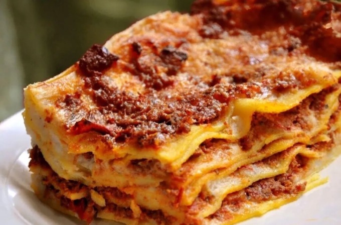 57 turisti spagnoli intossicati: colpa delle lasagne. Una 83enne è morta in ospedale