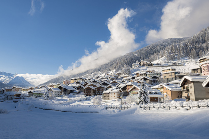 Ponte di Legno pensa e fa in grande: piste mozzafiato, gare di Coppa del Mondo, eventi. Turisti da tutto il nord Europa