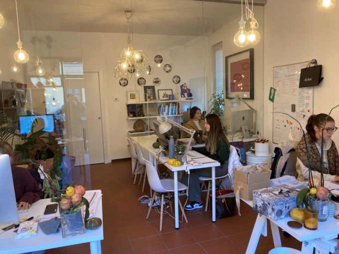 Viaggio tra i commercianti/2 – Da Giorgio: “I clienti sono aumentati, così come le bollette però…” L’Aurora: “Per noi aumento del 300%” . ‘Pionieri delle stelle’: “Vengo da Genova ma qui pago di più”