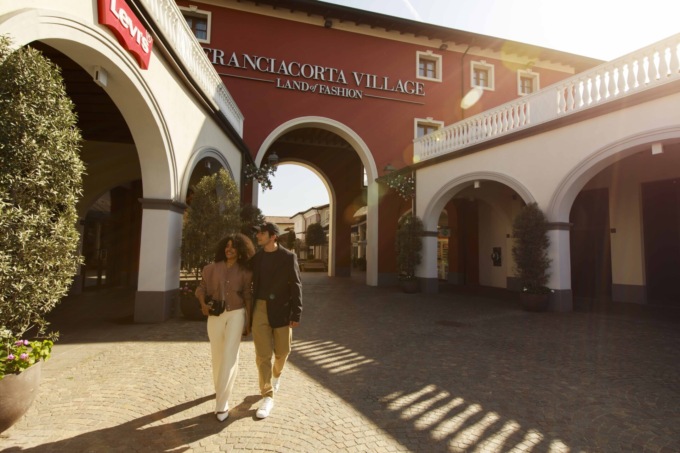 Shopping notturno e divertimento: le serate estive a Franciacorta Village