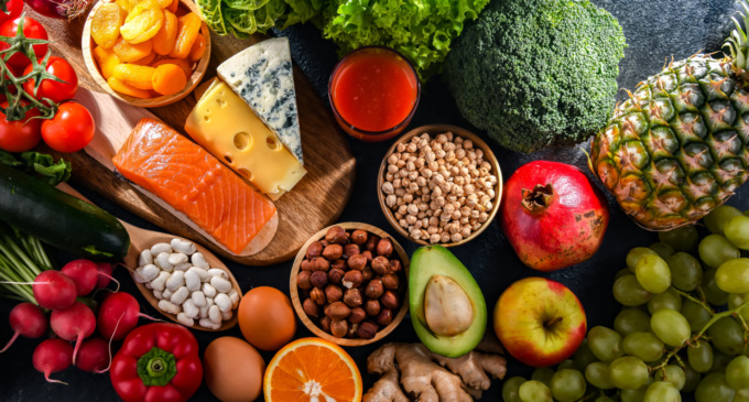 Alimenti che fungono da antibiotici naturali: la lista completa