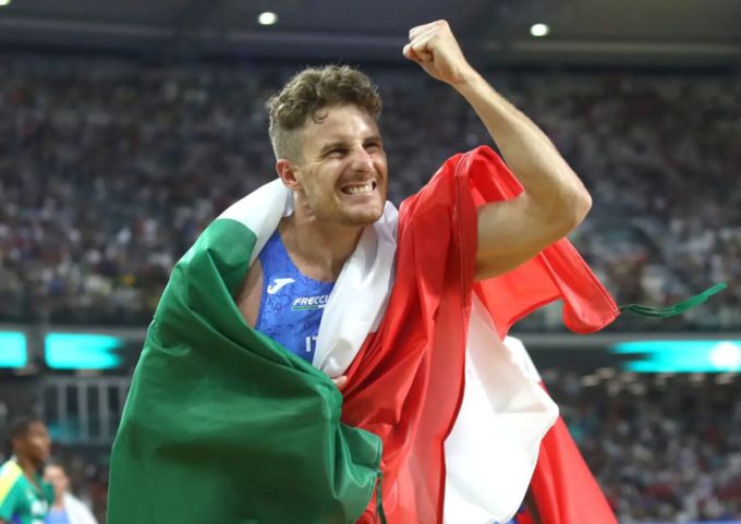 Roberto Rigali: “Ho giocato 10 anni a calcio, ma da piccolo volevo fare il pilota come Valentino Rossi”