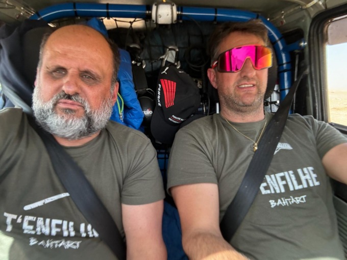 Andrea & Gianpy e l’avventura in Panda 4×4 nel deserto del Marocco