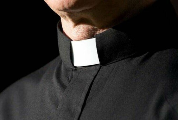Don G. “Sono un prete: amo e sono ricambiato. La solitudine  a volte rischia di spezzarci”