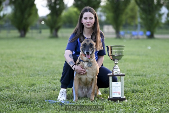 Sofia e Alpha, il pastore belga da soccorso… mondiale