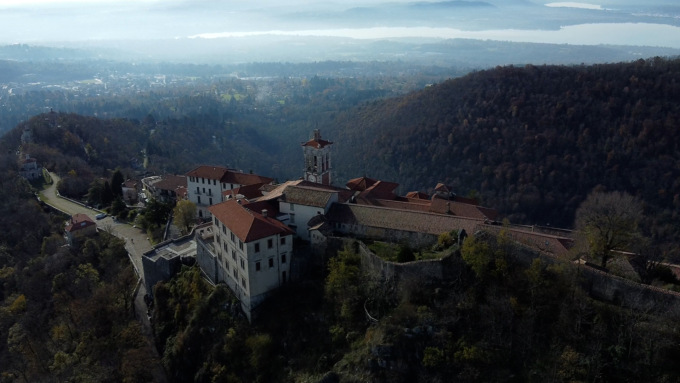 “Dentro e fuori dal Comune” ci porta a Varese sulla via Francisca del Lucomagno