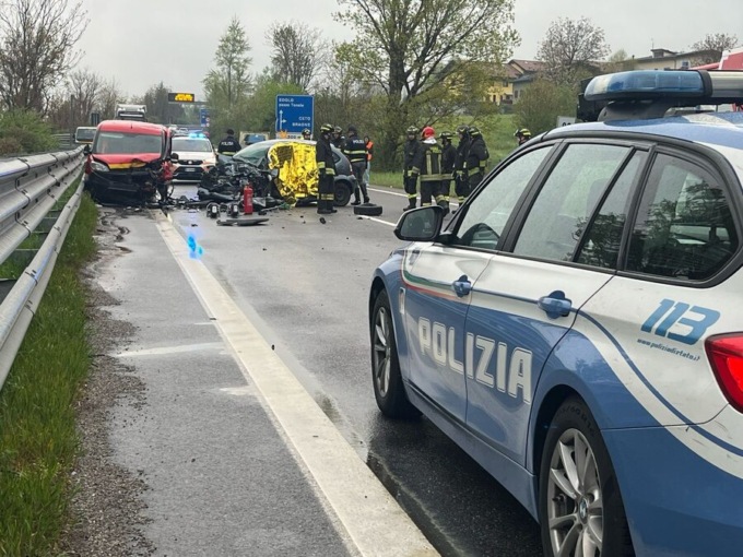 Tragico incidente sulla SS42: un morto