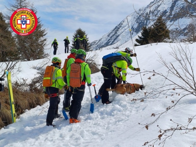 Esercitazione per i soccorritori: simulata un’attività di ricerca in valanga