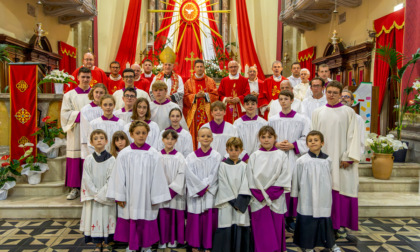 Una grande festa per i 25 anni di sacerdozio di don Cristian