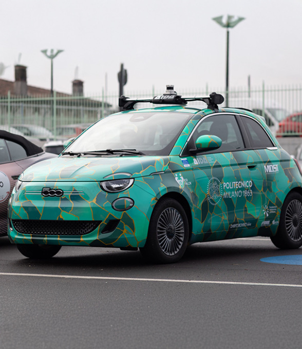 Arriva un’auto a guida autonoma che porterà anziani e persone fragili a fare commissioni