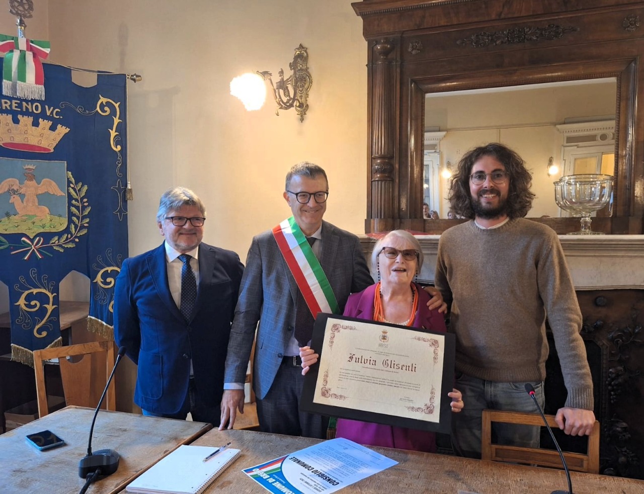Conferita la cittadinanza onoraria a Fulvia Glisenti, presidente del comitato Andos Vallecamonica-Sebino