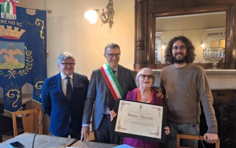 Conferita la cittadinanza onoraria a Fulvia Glisenti, presidente del comitato Andos Vallecamonica-Sebino