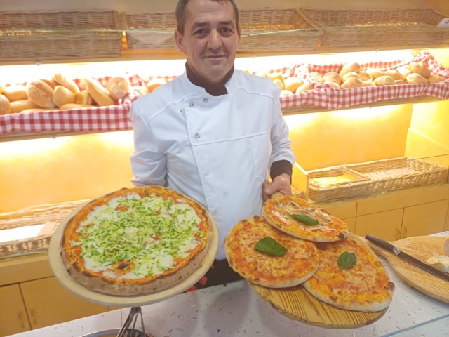 Lo storico fornaio di Corna riapre con Gigi e Cecilia. Dalle pizze d’asporto al pane fresco