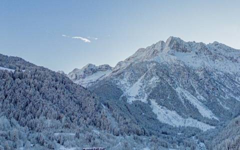 Il sindaco: “Grazie alle Olimpiadi sono arrivati 20 milioni per interrare la strada al Tonale e a Ponte di Legno e la fortissima promozione del nostro territorio all’estero. Ora Ponte la conoscono in tutto il mondo”