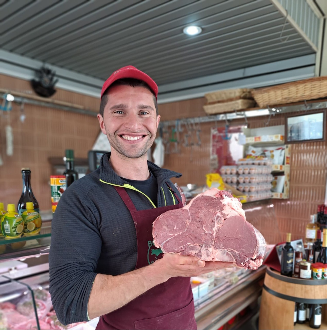 Pietro, la sua Bottega delle Carni e il premio per il miglior salame camuno: “Puntiamo  sulla qualità e sapori genuini”