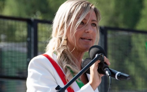Faccia a faccia con Barbara Bonicelli, sindaca di Artogne: “L’anno prossimo mi ricandido, c’è ancora tanto da fare. Il nostro più grande impegno è il rilancio del turismo. Le dimissioni dei 3 consiglieri? Ne prendo atto a malincuore”