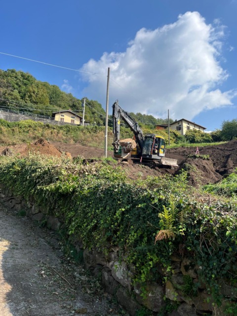 Iniziati i lavori sulla strada di Mora: “Termineranno a dicembre, studiamo anche la fase 3, la messa in sicurezza definitiva”